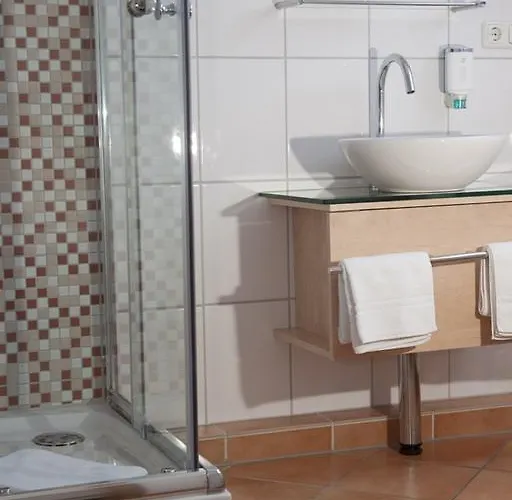 & Restaurant Bienefeld 酒店