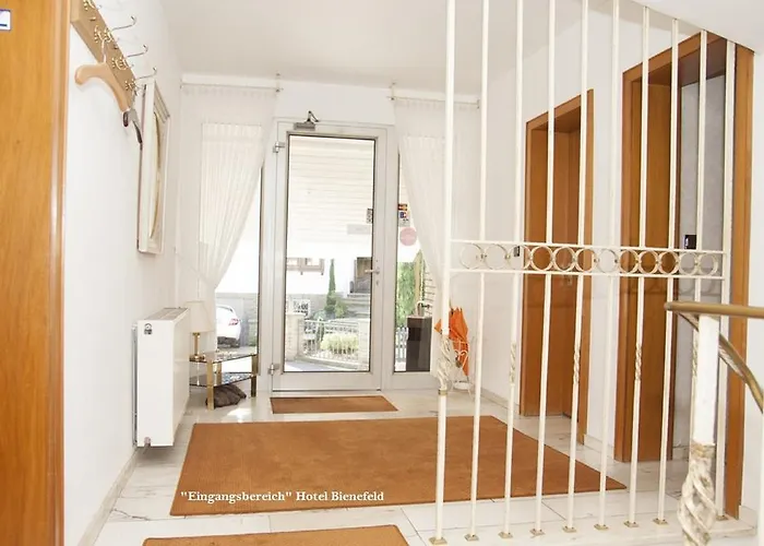 & Restaurant Bienefeld 酒店 2*